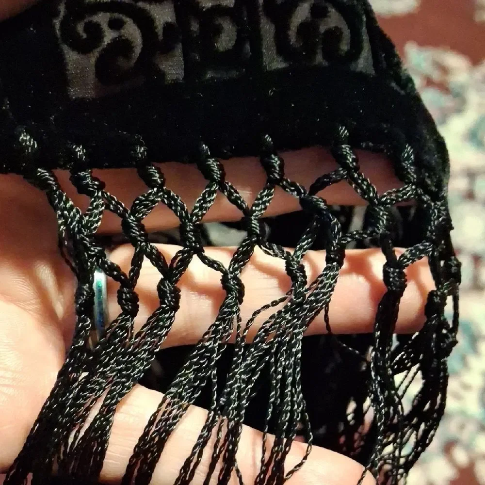 Elegant Black Fringe Scarf (DNB)